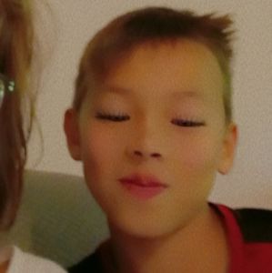 Meet your Posher, Hinata